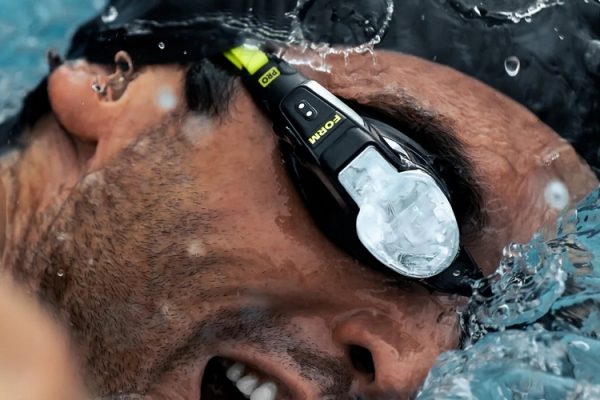 Form Smart Swim 2 Pro Swaps Out the Plastic Lenses for Gorilla Glass 3