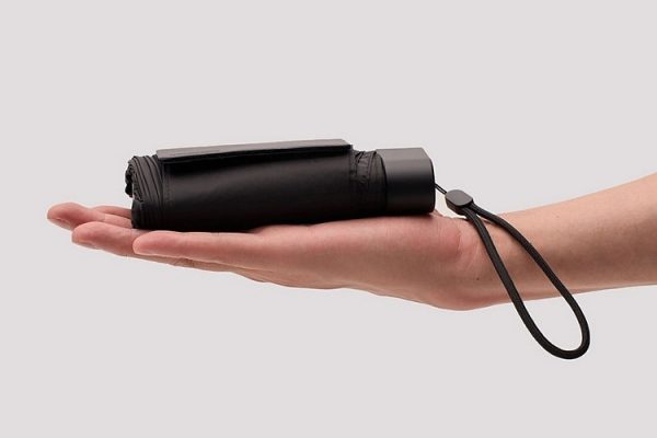 Simprella Umbrella Collapses So Small, It Fits in Your Shirt Pocket